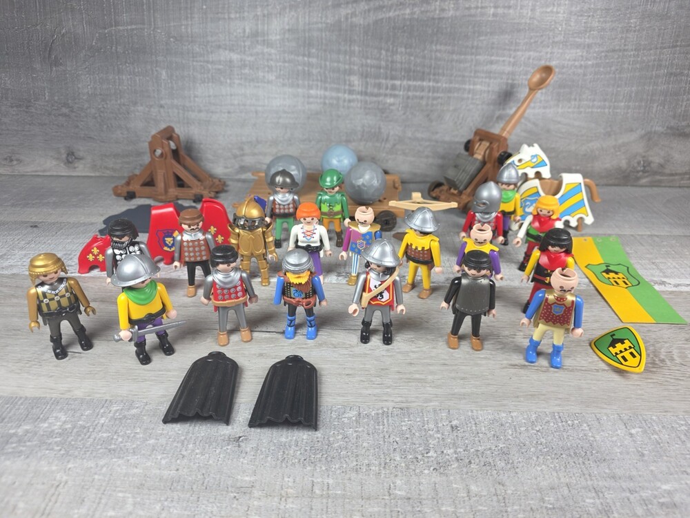 Mixed Lot #1 Playmobil Knights Castle 20 Figures Weapons Catapults Flags g70